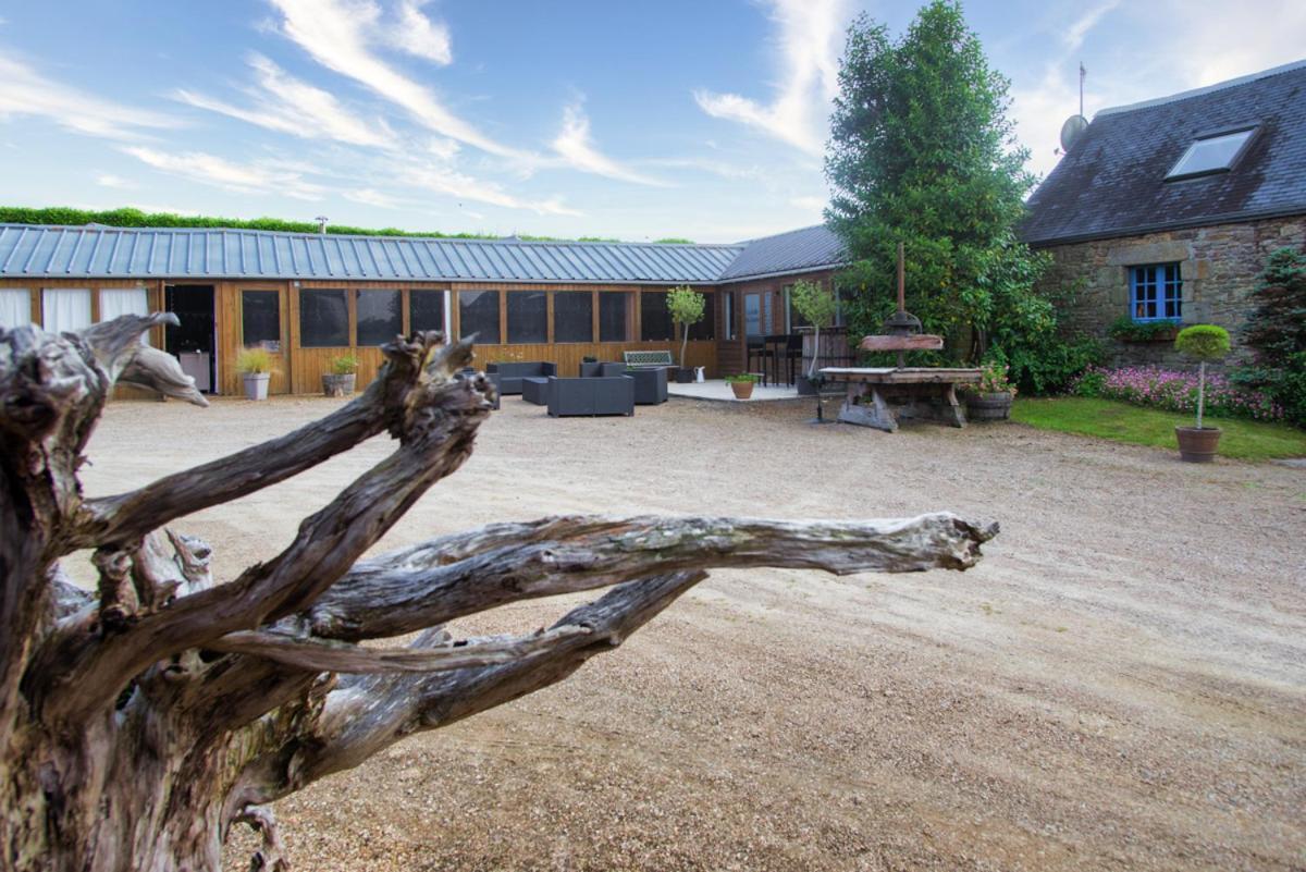 Domaine Le Puits De Jeanne Hotel Plouegat-Moysan Exterior photo