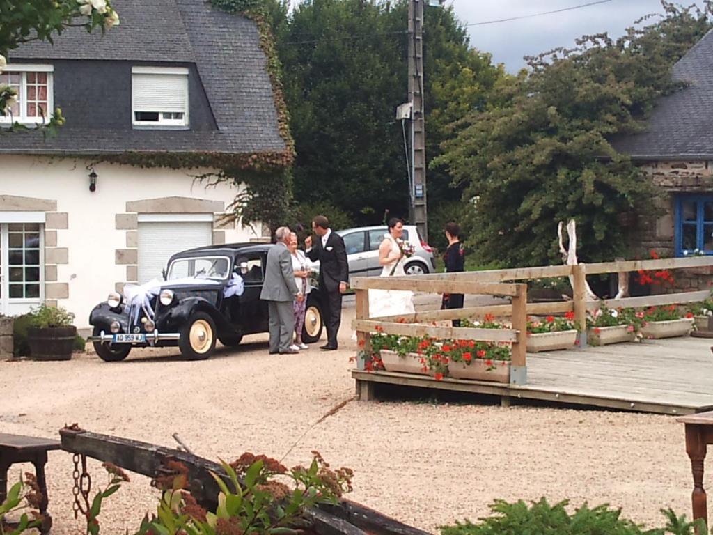Domaine Le Puits De Jeanne Hotel Plouegat-Moysan Exterior photo